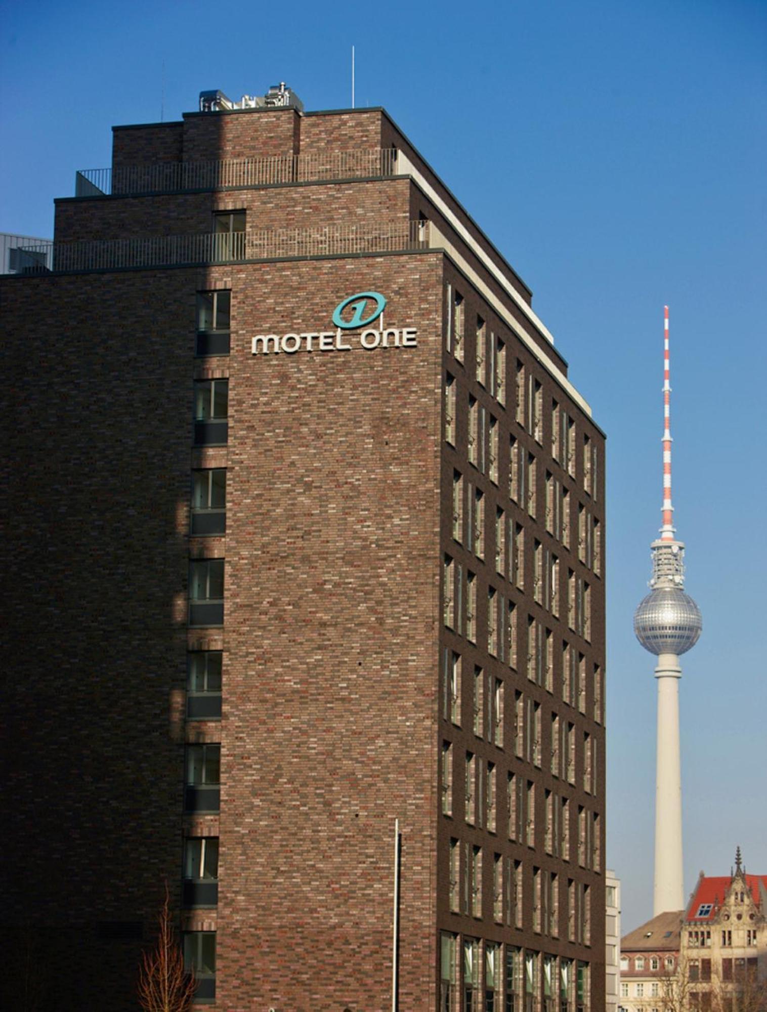 Motel One Berlin-Spittelmarkt ภายนอก รูปภาพ