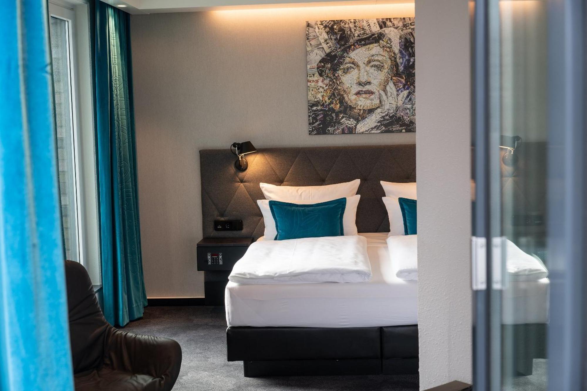 Motel One Berlin-Spittelmarkt ภายนอก รูปภาพ