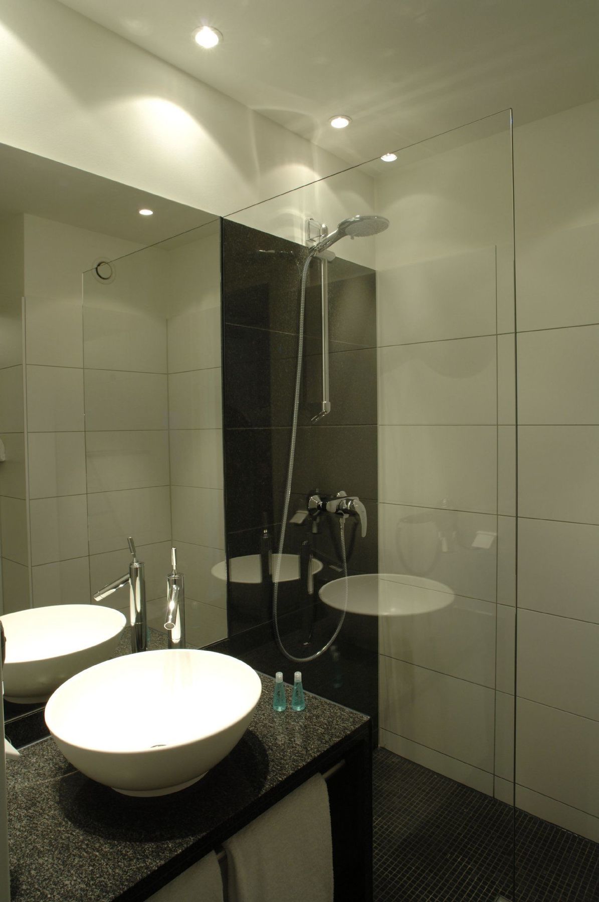 Motel One Berlin-Spittelmarkt ภายนอก รูปภาพ