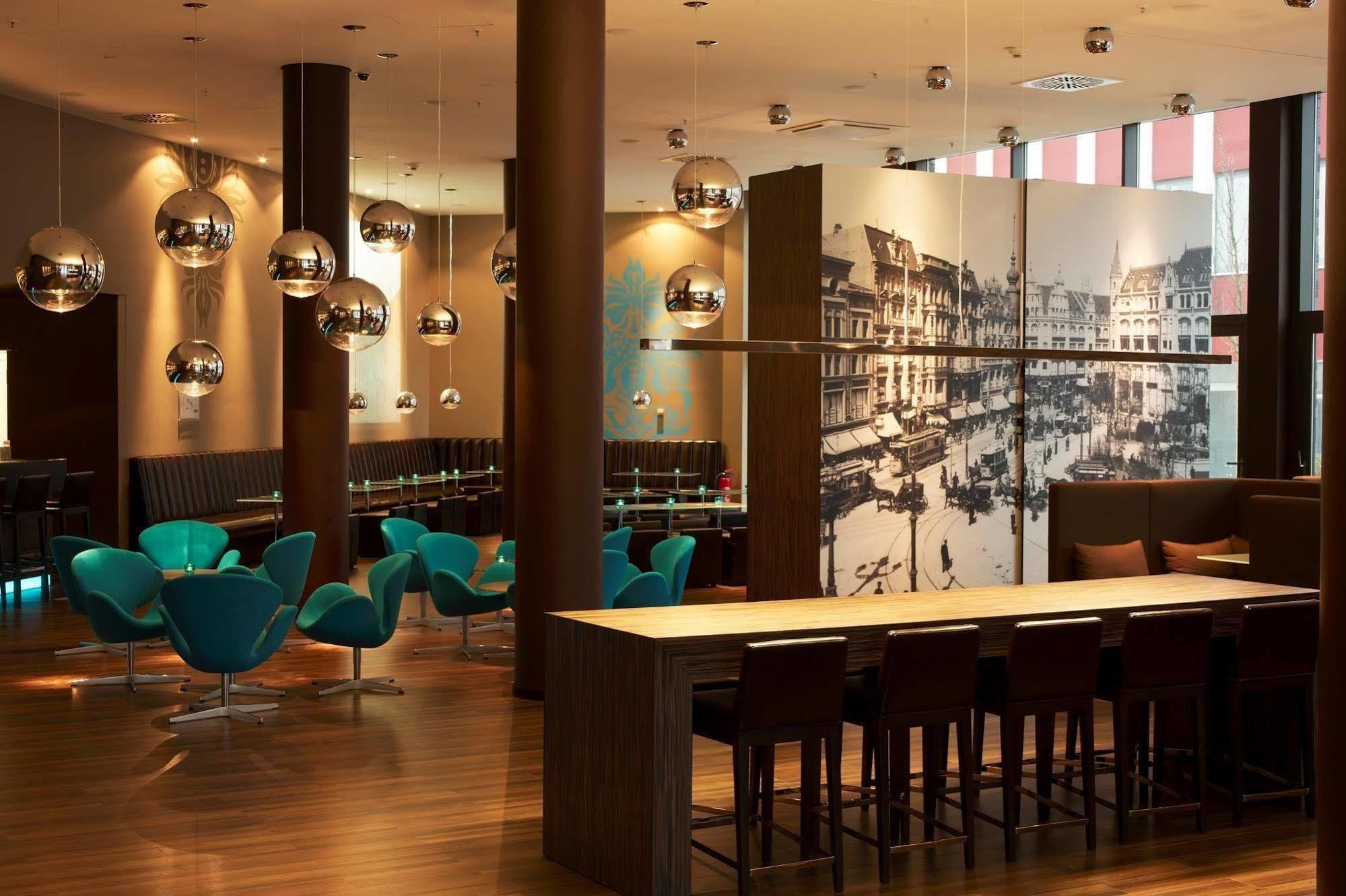 Motel One Berlin-Spittelmarkt ภายนอก รูปภาพ